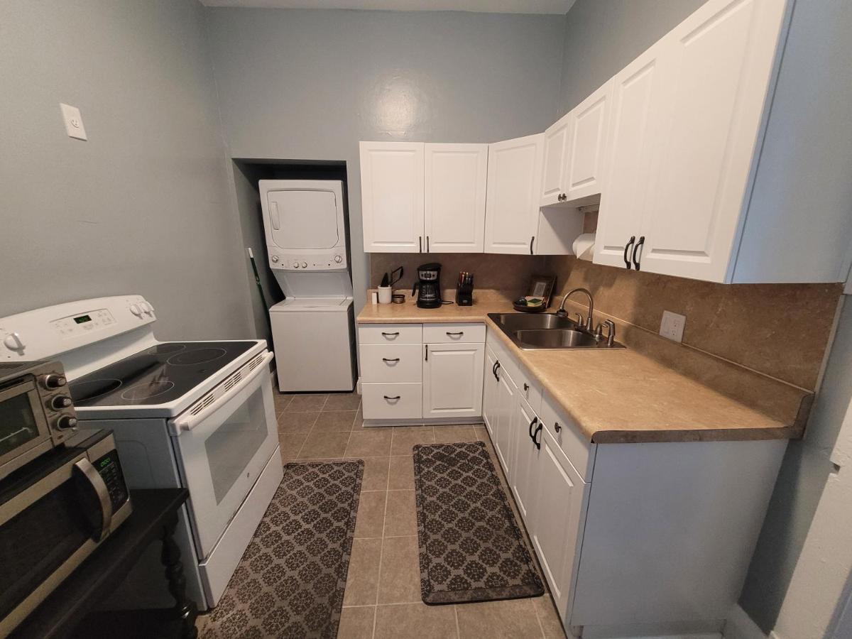 Modern Two Bedroom Home Лейкленд Экстерьер фото